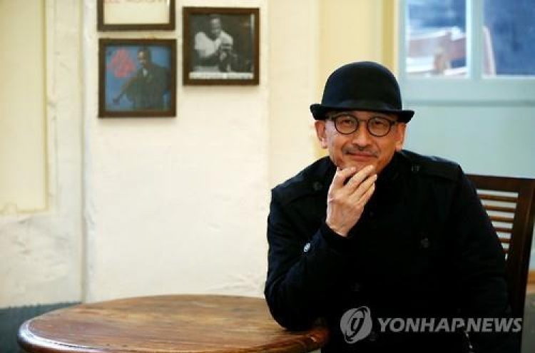 이준익 "윤동주 삶을 모르고 그 시만을 사랑할수 있나"