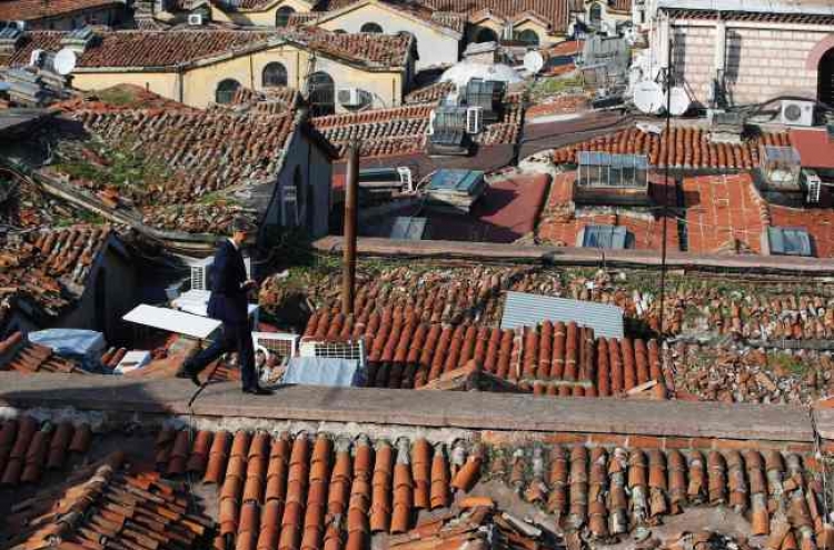 Istanbul's venerable Grand Bazaar to get much-needed facelift