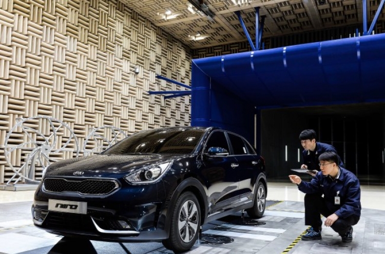 Kia eyes small SUV market with ‘Niro’ hybrid