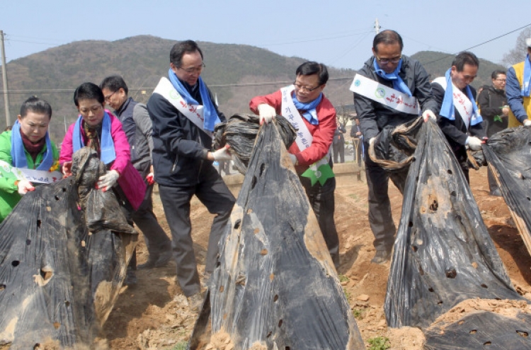 Plastic waste a problem in rural Korean areas