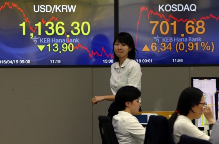 Seoul stocks edge up on bargain hunting