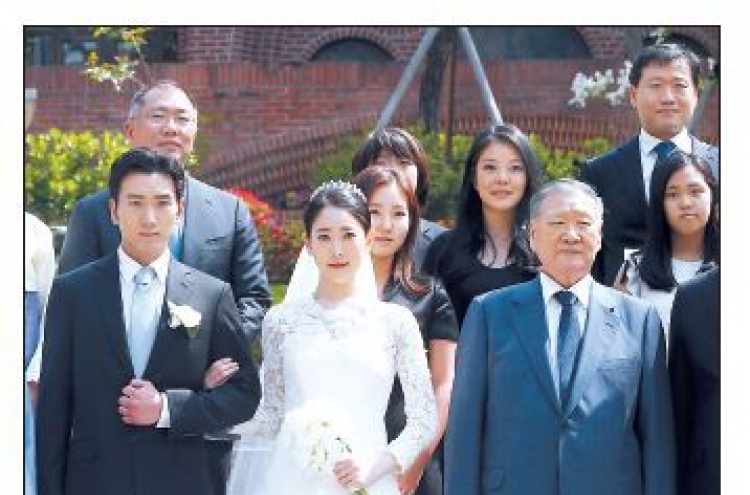 Aekyung, Hyundai Motor get close through marriage