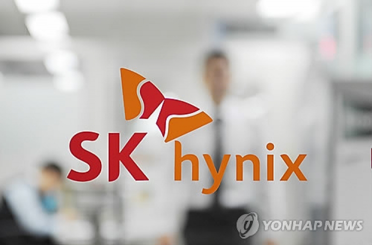 SK hynix Q1 net profit falls on weaker demand