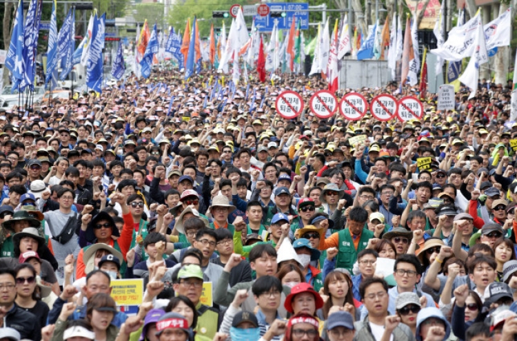 Korean workers hold May Day rallies