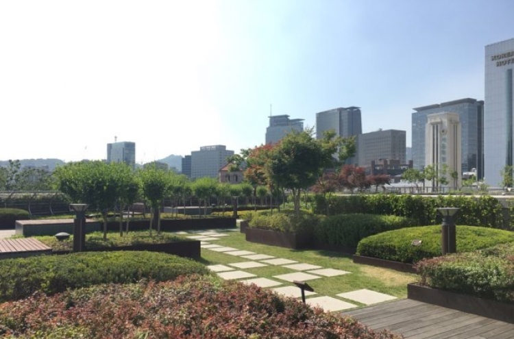 [Weekender] Green rooftops brighten Seoul skyline