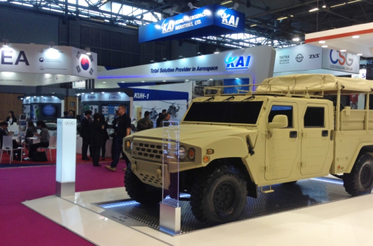 Korean firms demonstrate military tech