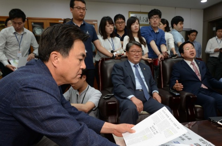 Saenuri feuding restarts