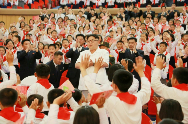 N. Korean students mobilized to pick wild greens for soldiers