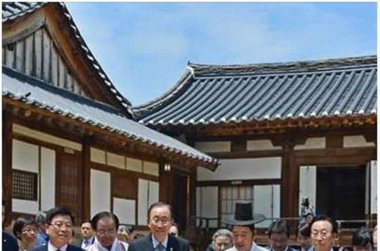 UN chief's visit causes surge in visitors to Hahoe folk village