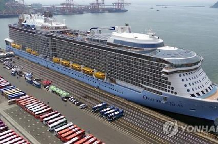 Foreign cruise tourists nearly double in H1