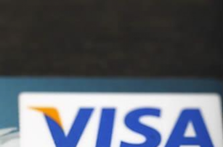 Korea card firms mull legal action against Visa on fee hikes