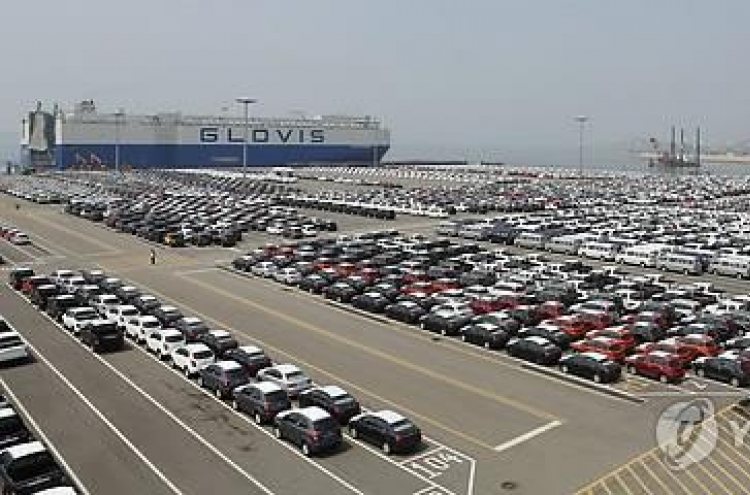 Korea's car exports down 13%  in H1