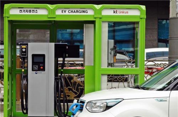 Korea to convert pay phone booths into rapid EV charging stations