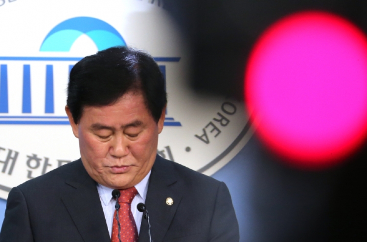 Saenuri faction leader in hot water over leaked tape
