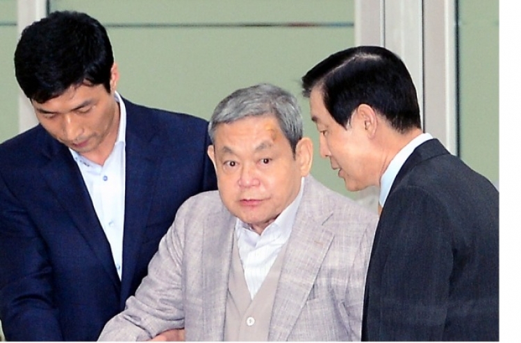 Samsung chairman Lee Kun-hee mired in sex scandal