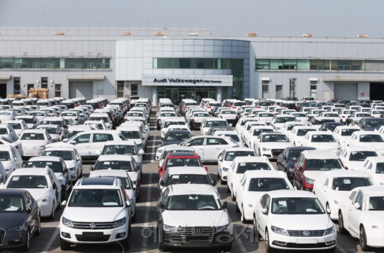 German car imports fall for first time in 13 years on VW scandal