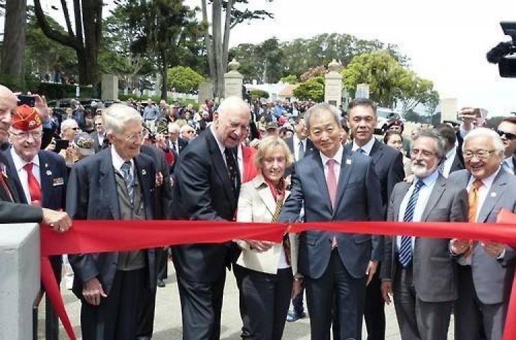 Korean War monument unveiled in San Francisco