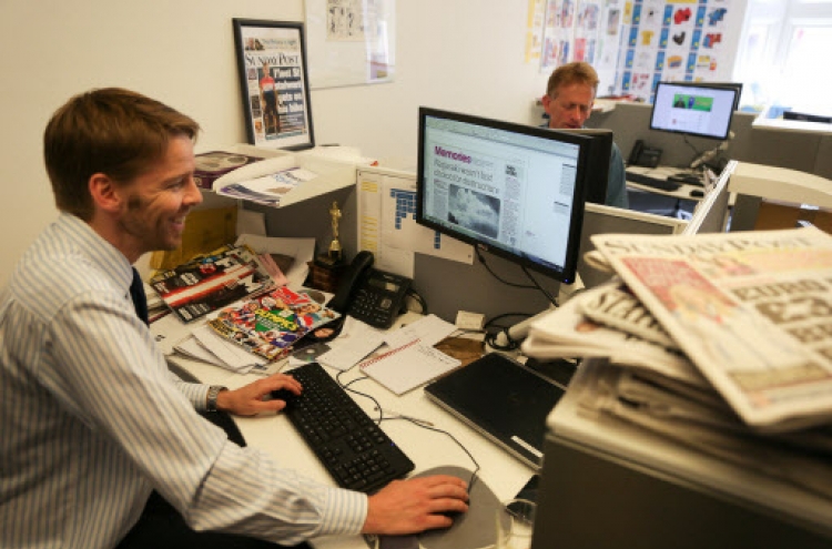 Last journalists bid farewell to London's Fleet Street