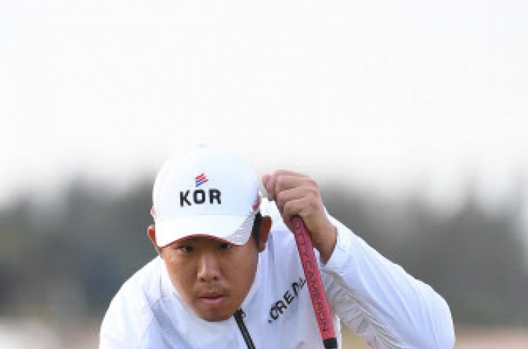 Korean youngster 'satisfied' after nervous 1st day in men's golf