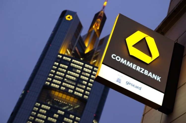 Samsung consortium buys Commerzbank Tower