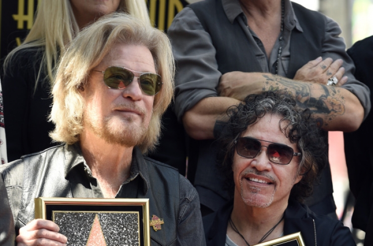 Rock duo Hall & Oates get Hollywood Walk of Fame star