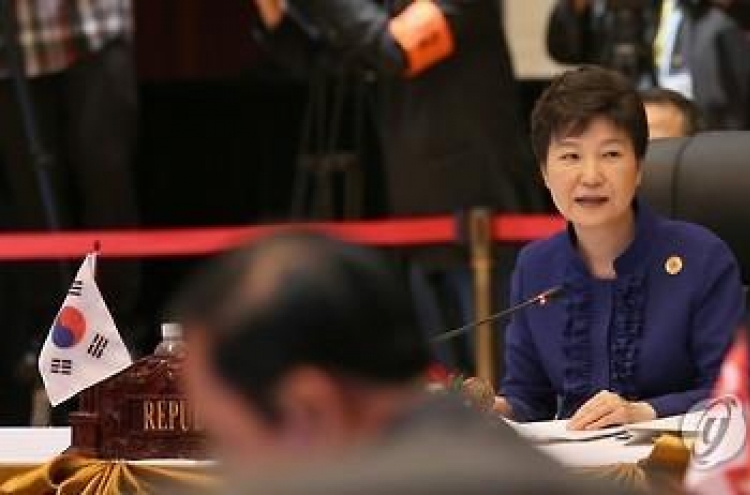 Park urges ASEAN to show int'l resolve against NK nukes through 'words, actions'