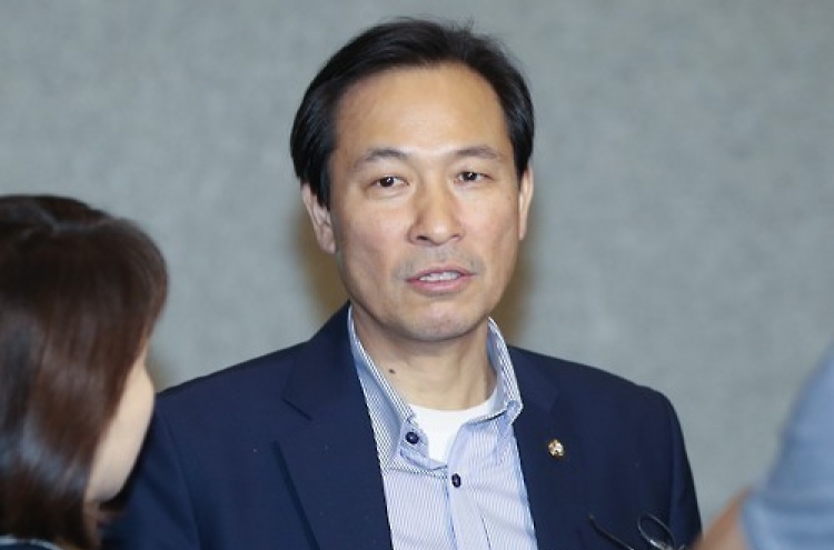 Main opposition says Korea's nuke armament 'populist'