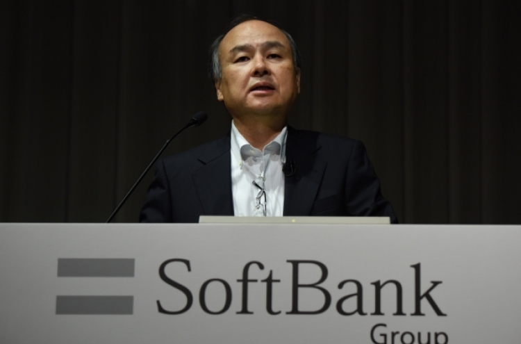 Samsung heir, SoftBank chairman meet in Seoul