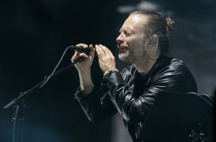 Radiohead to headline Glastonbury music festival in 2017