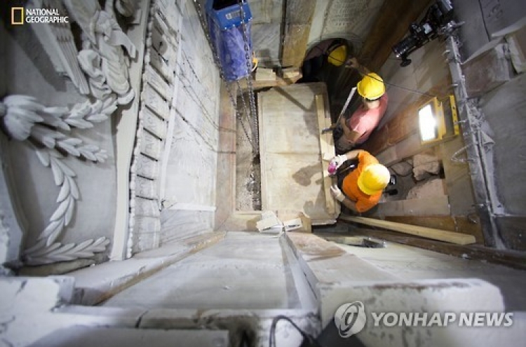 예수 무덤 수백년만에 열렸다…복원 위해 60시간 노출