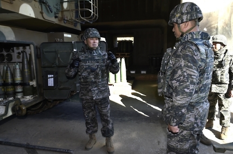 Marine Corps chief inspects western front-line troops