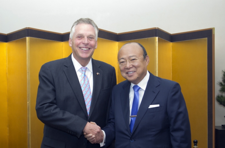 Hanwha chief meets Virginia governor