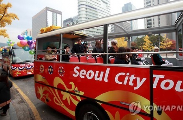 Number of travelers to Korea hits record high in Jan-Oct