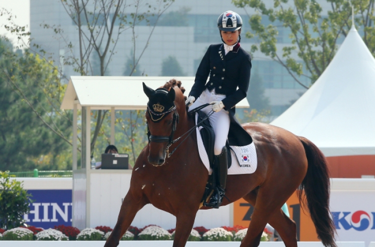 Chung received illegal favors from dressage body, audit finds