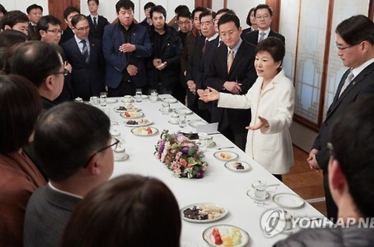 침묵 깬 朴대통령, 추가간담회 검토…靑 "필요시 적절히 대응"