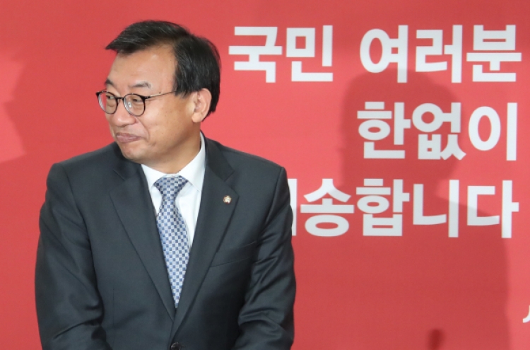 [Newsmaker] Lee’s exit may sever Park-Saenuri ties