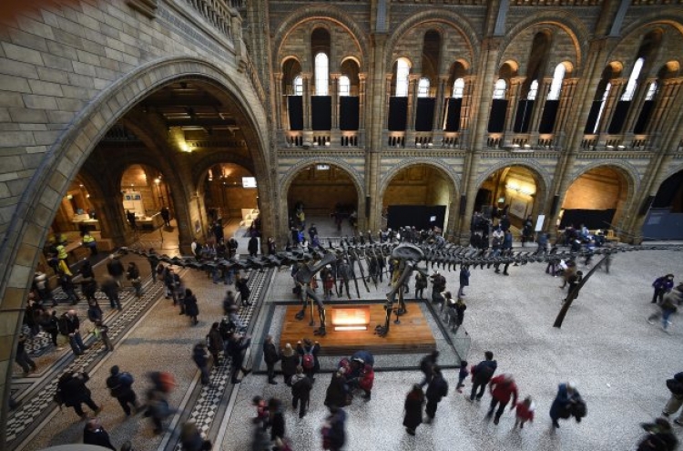 London museum says goodbye to ‘Dippy’ the dinosaur