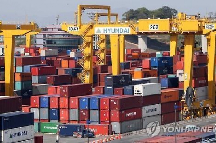 Korea's seaport cargo rose to record high in 2016