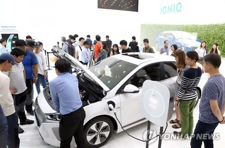 Koreans jumping on electric car bandwagon