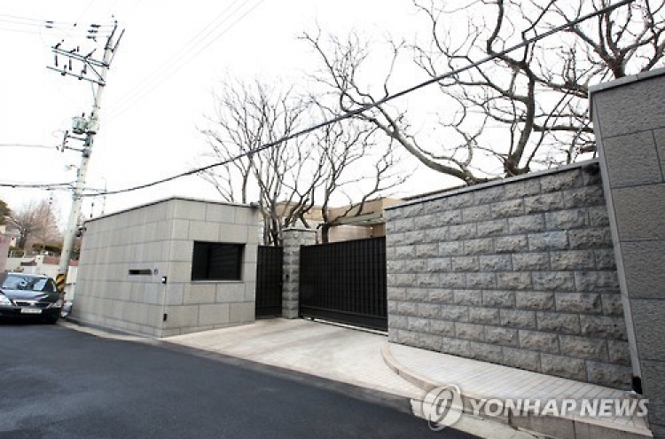 7 out of Seoul's 10 most expensive houses located in Itaewon