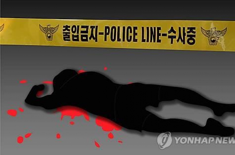 "우리 딸 왜 성추행했어?" 상담교사 살해한 母 구속