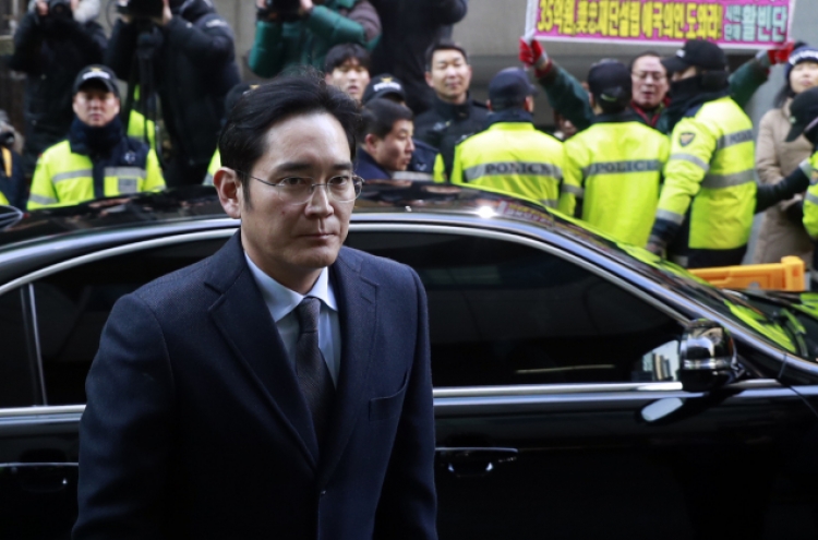 Samsung heir questioned again over bribery allegations amid scandal