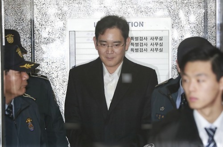 Samsung vows normal operation despite arrest
