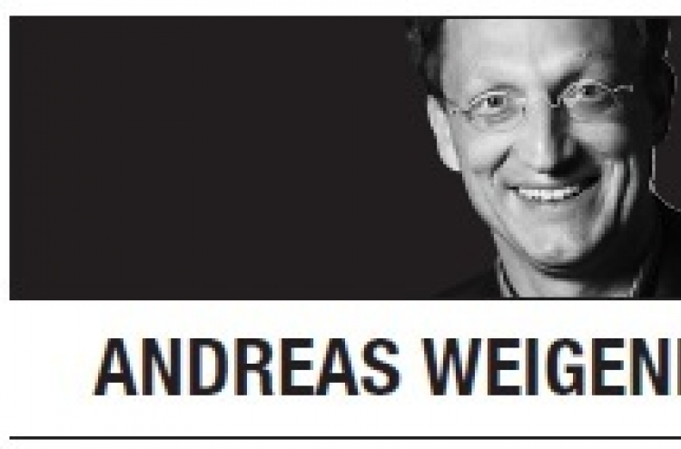 [Andreas Weigend] Should we be paid for our data?