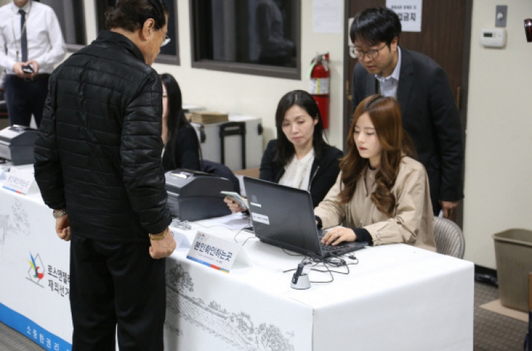 Overseas voters required to sign up for May 9 election in a week
