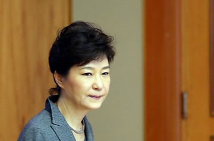 Prosecutors visit former Park aide's offices in corruption probe