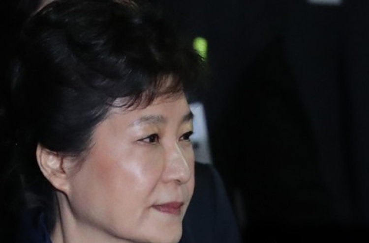 Businesses remain mum amid fears over Park’s arrest