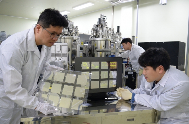 Korea first to use graphene to make OLED panel
