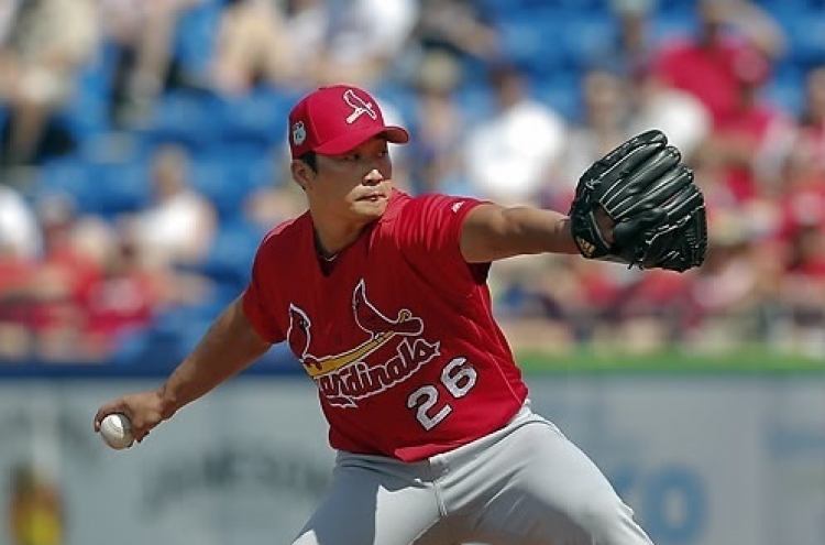 Cardinals’ Oh Seung-hwan earns 1st save of season