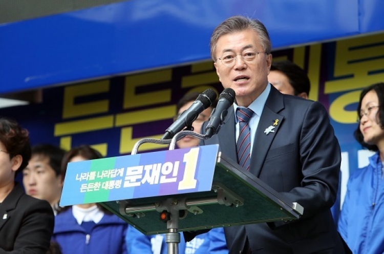 [Election 2017] [News Analysis] Moon once again framed in ‘NK dilemma’
